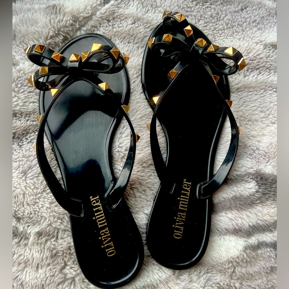 Studded Sandals with bow - Black and Gold
